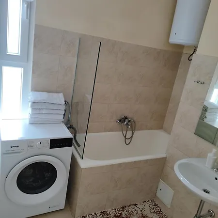 Petra Apartman *