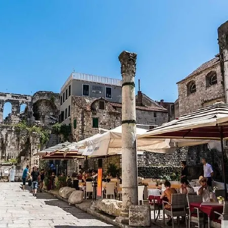 Petra Apartment Split